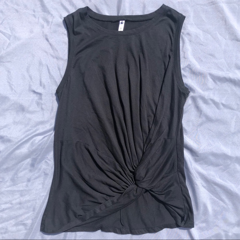 Black Fabletics tank